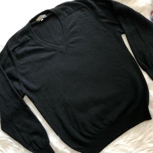 Snowflake 100% Cashmere Black V Neck Sweater Sz 44